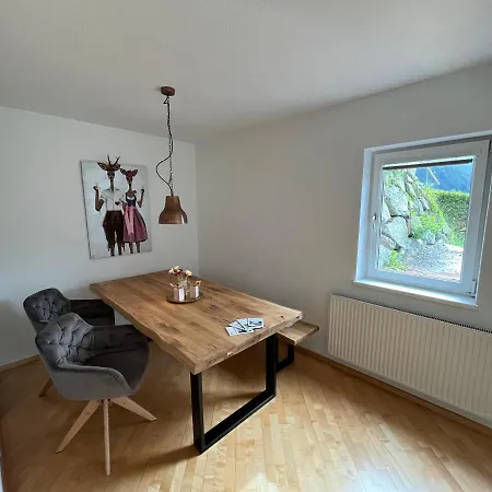 Armelen 公寓 厄茨